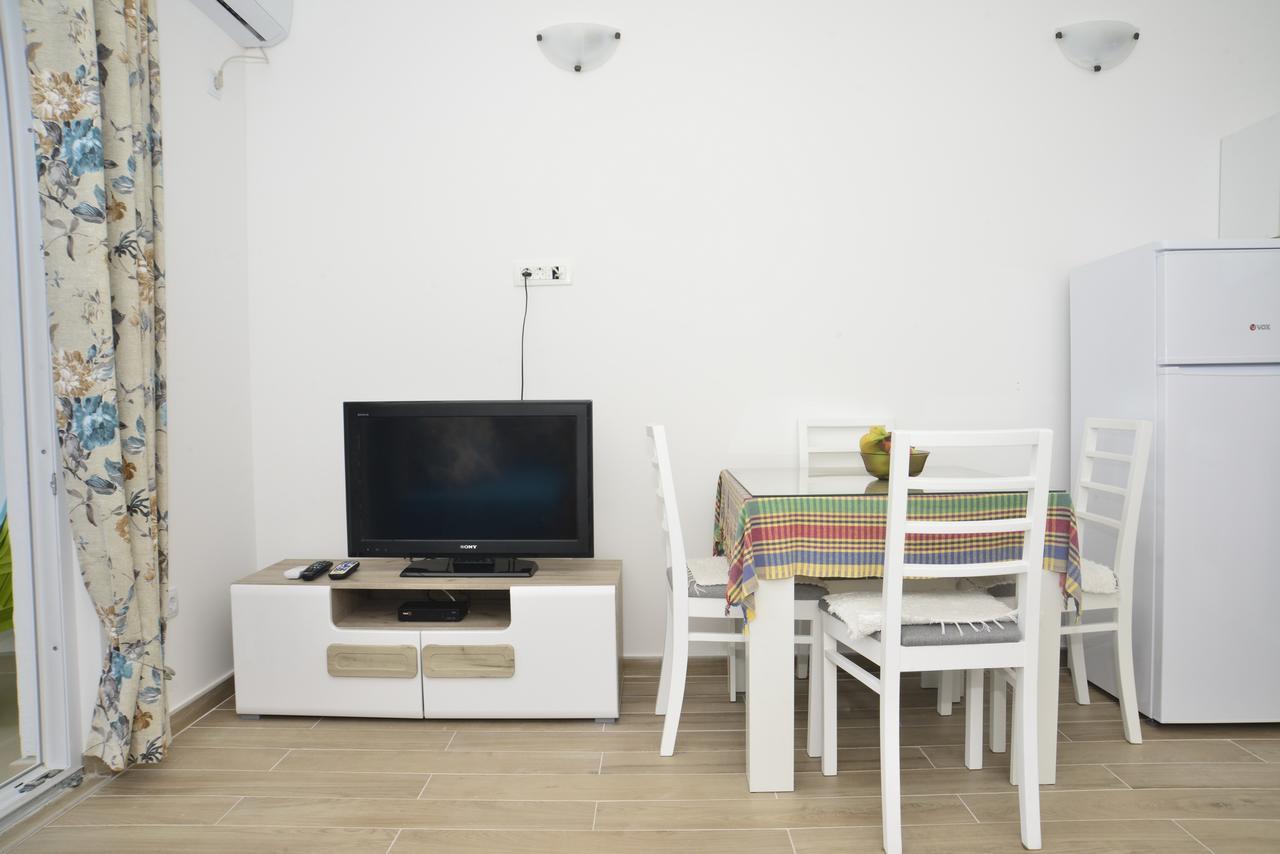 Apartmani M&E Bjelila エクステリア 写真